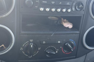 Vitre avant gauche CITROEN BERLINGO 2