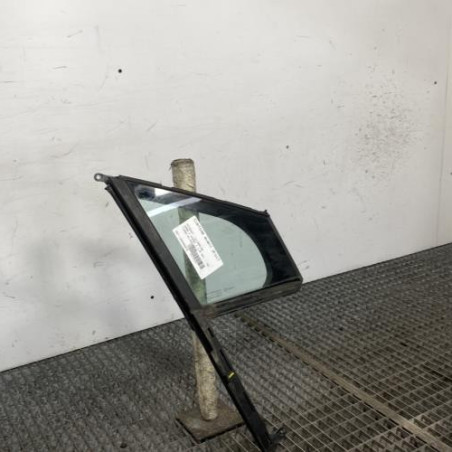 Custode avant droit (porte) PEUGEOT 5008 1