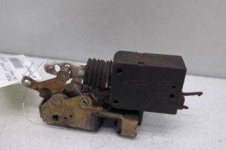 Serrure arriere gauche PEUGEOT 106