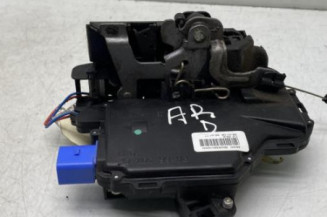 Serrure arriere droit VOLKSWAGEN POLO 4