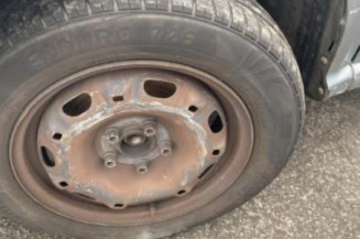 Serrure avant droit SKODA FABIA 1