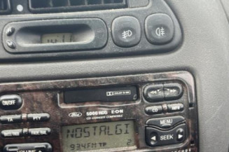 Retroviseur gauche FORD FIESTA 4