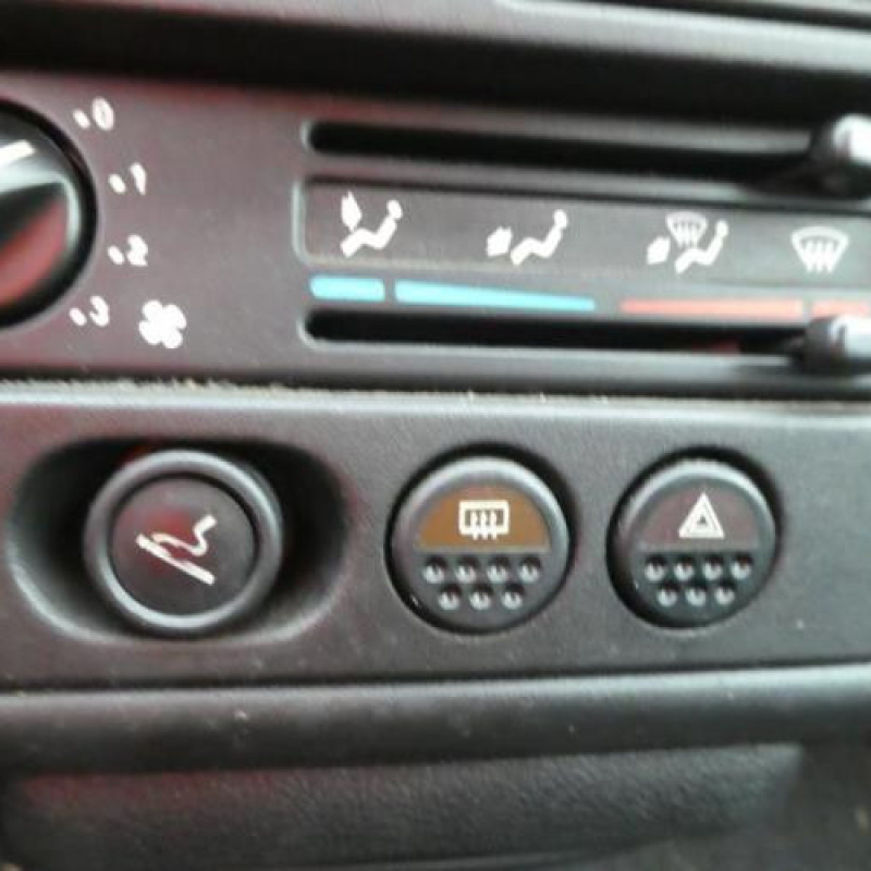 Ceinture avant droit PEUGEOT 106 Photo n°8
