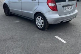 Amortisseur avant droit MERCEDES CLASSE A 169