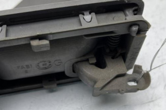 Poignee interieur arriere gauche PEUGEOT 205