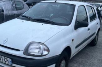 Feu arriere principal gauche (feux) RENAULT CLIO 2