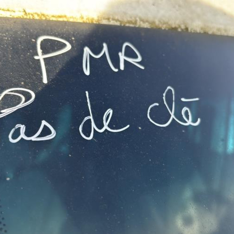 Optique avant principal gauche (feux)(phare) OPEL COMBO C Photo n°19