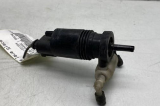 Pompe lave glace avant MERCEDES CLASSE R 251