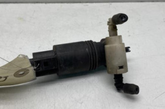Pompe lave glace avant MERCEDES CLASSE R 251