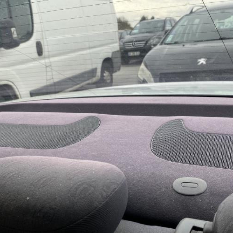 Interrupteur de leve vitre avant gauche MERCEDES CLASSE C 203 Photo n°18