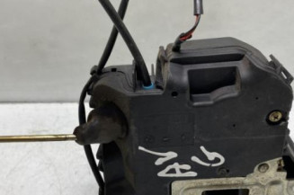 Serrure avant gauche MERCEDES CLASSE C 203