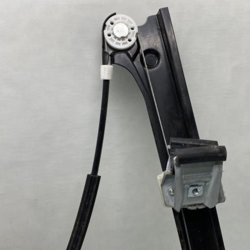 Leve vitre electrique avant droit VOLKSWAGEN POLO 5 Photo n°3