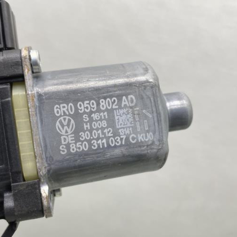Leve vitre electrique avant droit VOLKSWAGEN POLO 5 Photo n°8
