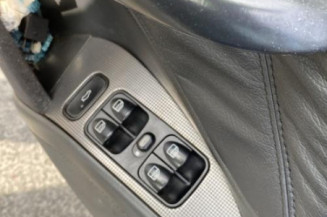 Bras essuie glace avant droit MERCEDES CLASSE C 203
