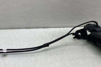 Attache ceinture arriere droit OPEL CORSA F Photo n°1