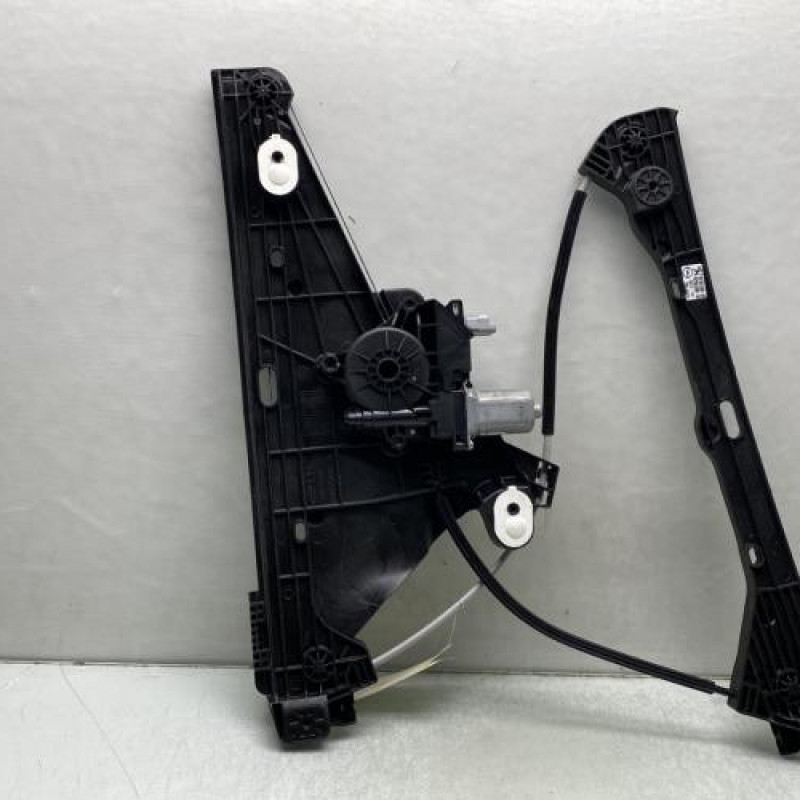 Leve vitre electrique avant gauche OPEL CORSA F Photo n°6