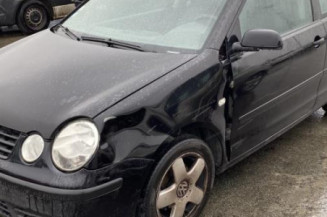 Serrure avant droit VOLKSWAGEN POLO 4
