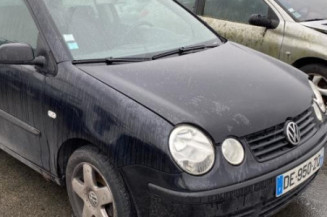 Serrure avant droit VOLKSWAGEN POLO 4