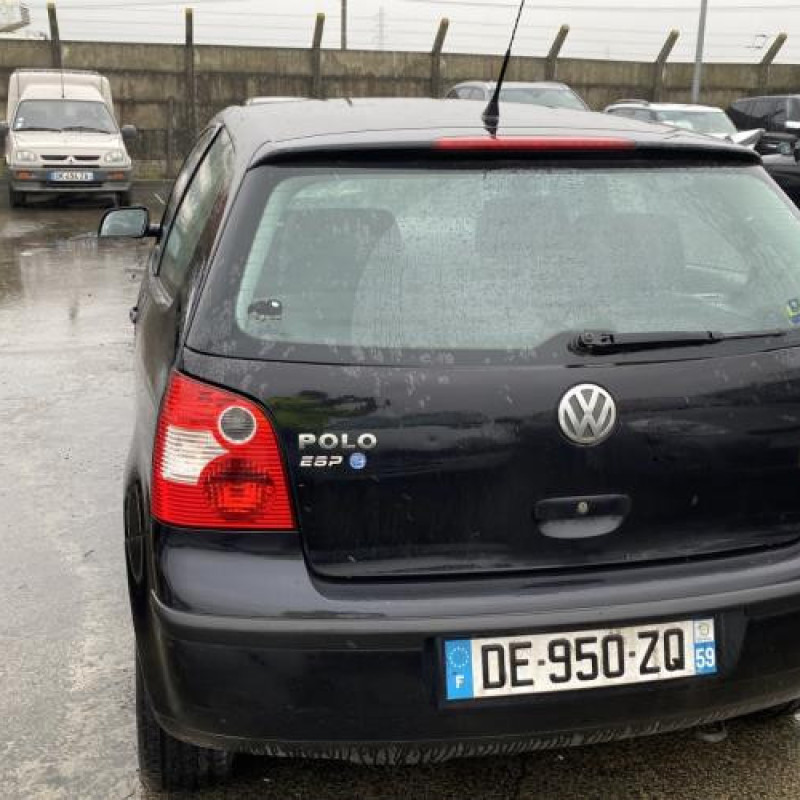 Serrure avant droit VOLKSWAGEN POLO 4 Photo n°9