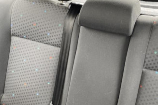 Serrure avant droit VOLKSWAGEN POLO 4
