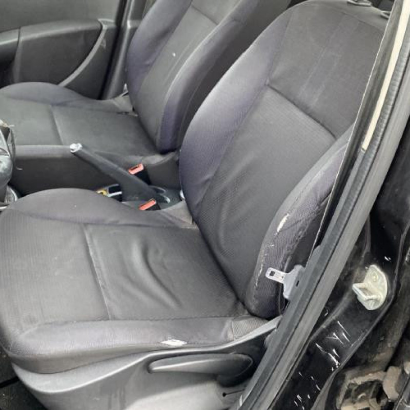 Porte avant gauche RENAULT CLIO 3 Photo n°17