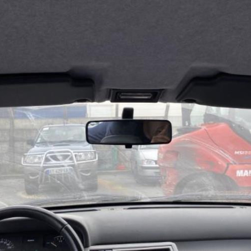 Arret de porte avant gauche RENAULT CLIO 1 Photo n°19