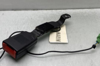 Attache ceinture avant gauche VOLKSWAGEN POLO 5
