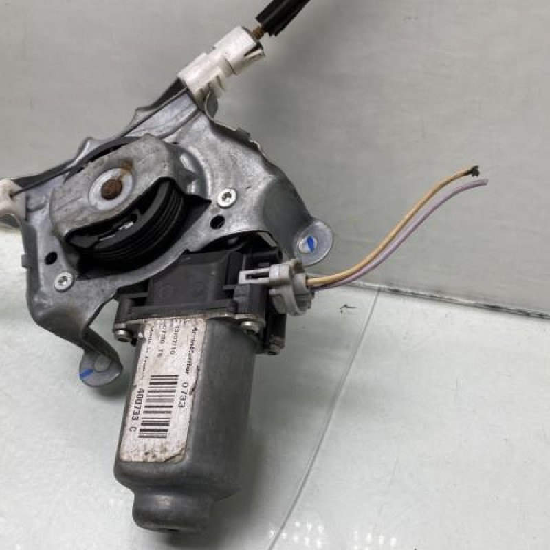 Leve vitre electrique avant gauche RENAULT CLIO 2 Photo n°3