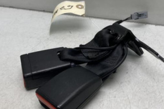 Attache ceinture arriere droit RENAULT CLIO 4