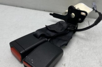 Attache ceinture arriere droit RENAULT CLIO 4