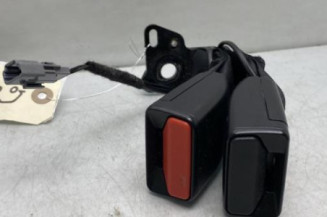 Attache ceinture arriere gauche RENAULT CLIO 4