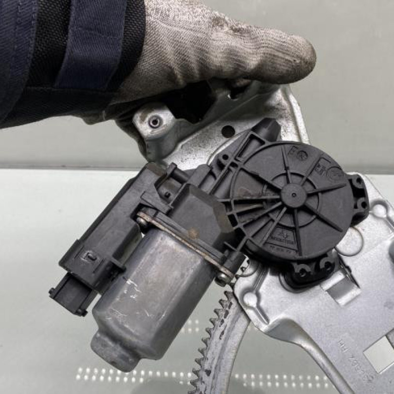 Leve vitre electrique avant droit OPEL MERIVA A Photo n°3