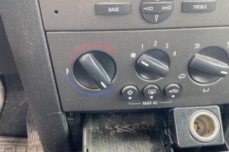Leve vitre electrique avant droit OPEL MERIVA A