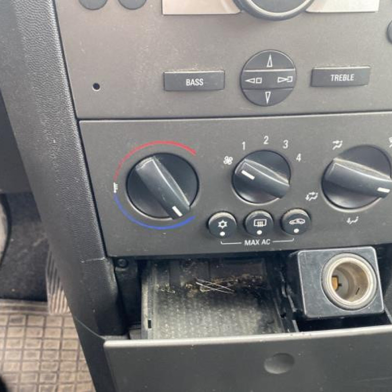 Leve vitre electrique avant droit OPEL MERIVA A Photo n°19