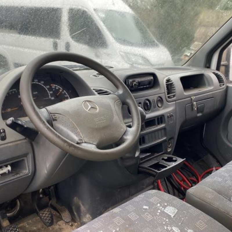 Custode avant gauche (porte) MERCEDES SPRINTER 1 Photo n°16