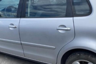 Serrure avant droit VOLKSWAGEN POLO 4