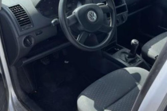 Serrure avant droit VOLKSWAGEN POLO 4