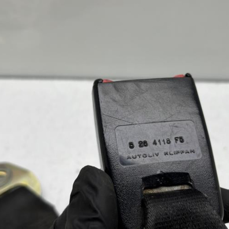 Attache ceinture avant droit RENAULT TRAFIC 1 Photo n°4