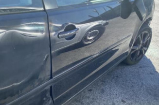 Serrure avant droit VOLKSWAGEN POLO 4