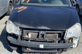 Serrure avant droit VOLKSWAGEN POLO 4