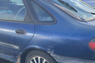 Feu arriere principal gauche (feux) RENAULT LAGUNA 1