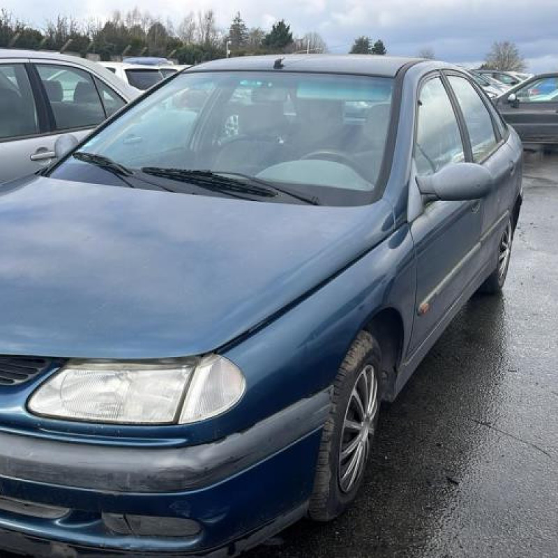Feu arriere principal gauche (feux) RENAULT LAGUNA 1 Photo n°19