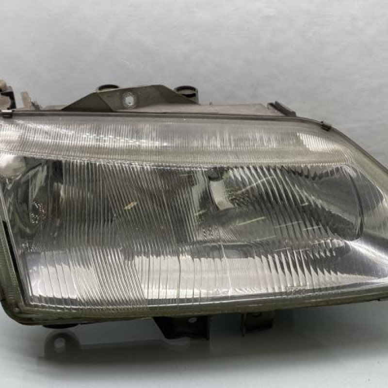 Optique avant principal droit (feux)(phare) RENAULT LAGUNA 1 Photo n°1