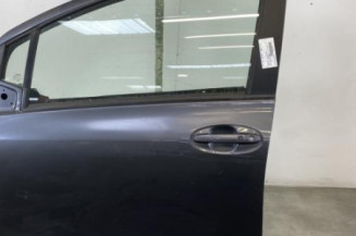 Porte avant gauche TOYOTA YARIS 2 Photo n°1