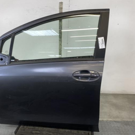 Porte avant gauche TOYOTA YARIS 2 Photo n°1