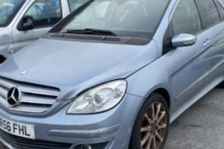 Pare choc arriere MERCEDES CLASSE B 245