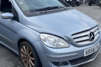 Pare choc arriere MERCEDES CLASSE B 245