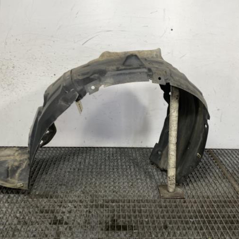 Pare boue avant gauche MAZDA 5 1 Photo n°4