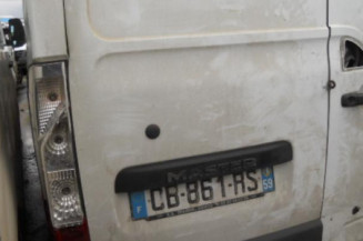 Charniere de porte avant droit RENAULT MASTER 3