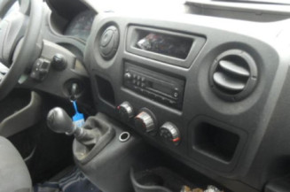 Charniere de porte avant droit RENAULT MASTER 3